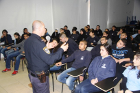 صور: محاضرة للتوعية من خطورة الانترنت لطلاب مدرسة أجيال الثانوية